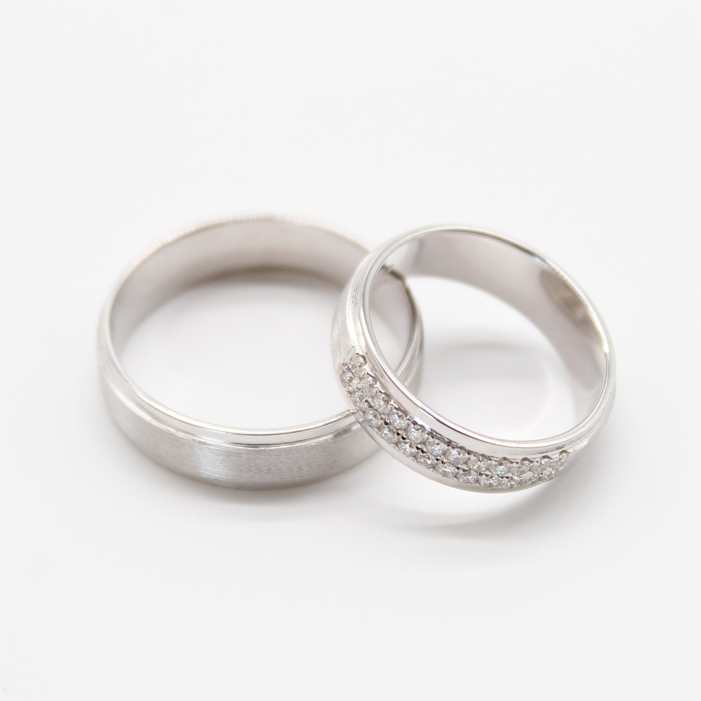 18k witgouden koppel trouwringen met 0,34ct diamanten
