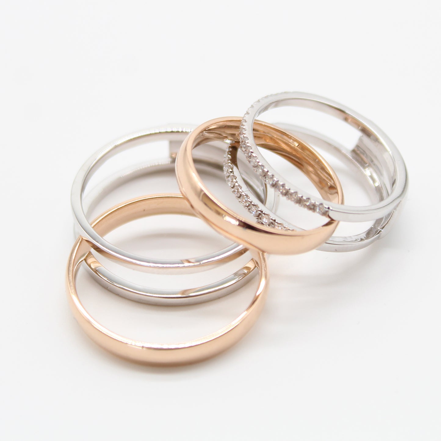18k rosé gouden koppel trouwringen met 0,26ct diamanten