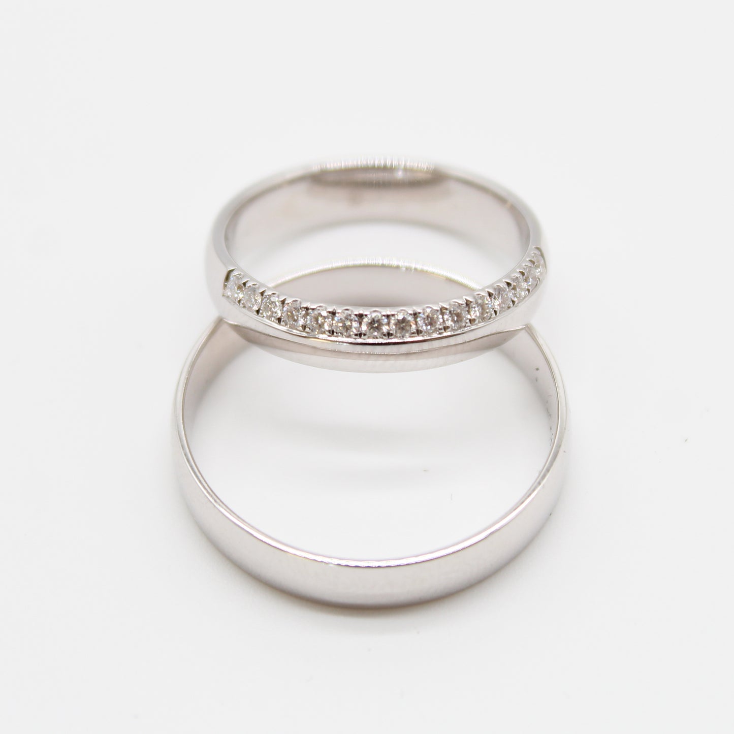 18k witgouden koppel trouwringen met 0,17ct diamanten