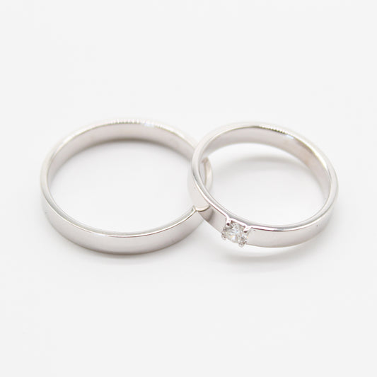 18k witgouden koppel trouwringen met 0,14ct diamant